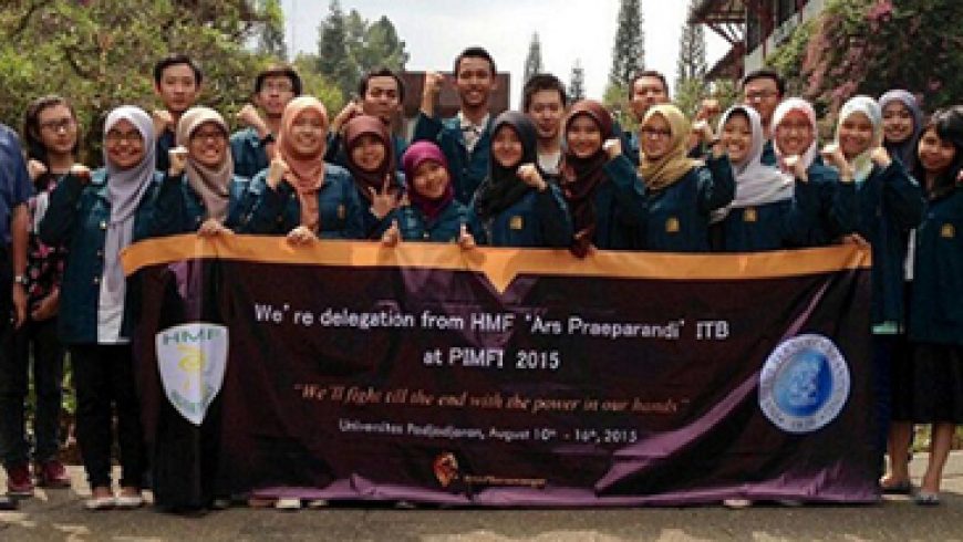 Mahasiswa-mahasiswi Sekolah Farmasi ITB kembali mengukir prestasi dalam Pekan Ilmiah Mahasiswa Farmasi Indonesia (PIMFI) dengan berhasil menyandang posisi Juara Umum