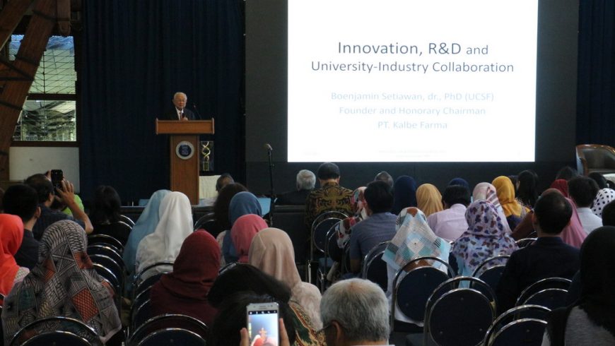 President Lecture oleh dr. Boenjamin Setiawan, Ph.D.